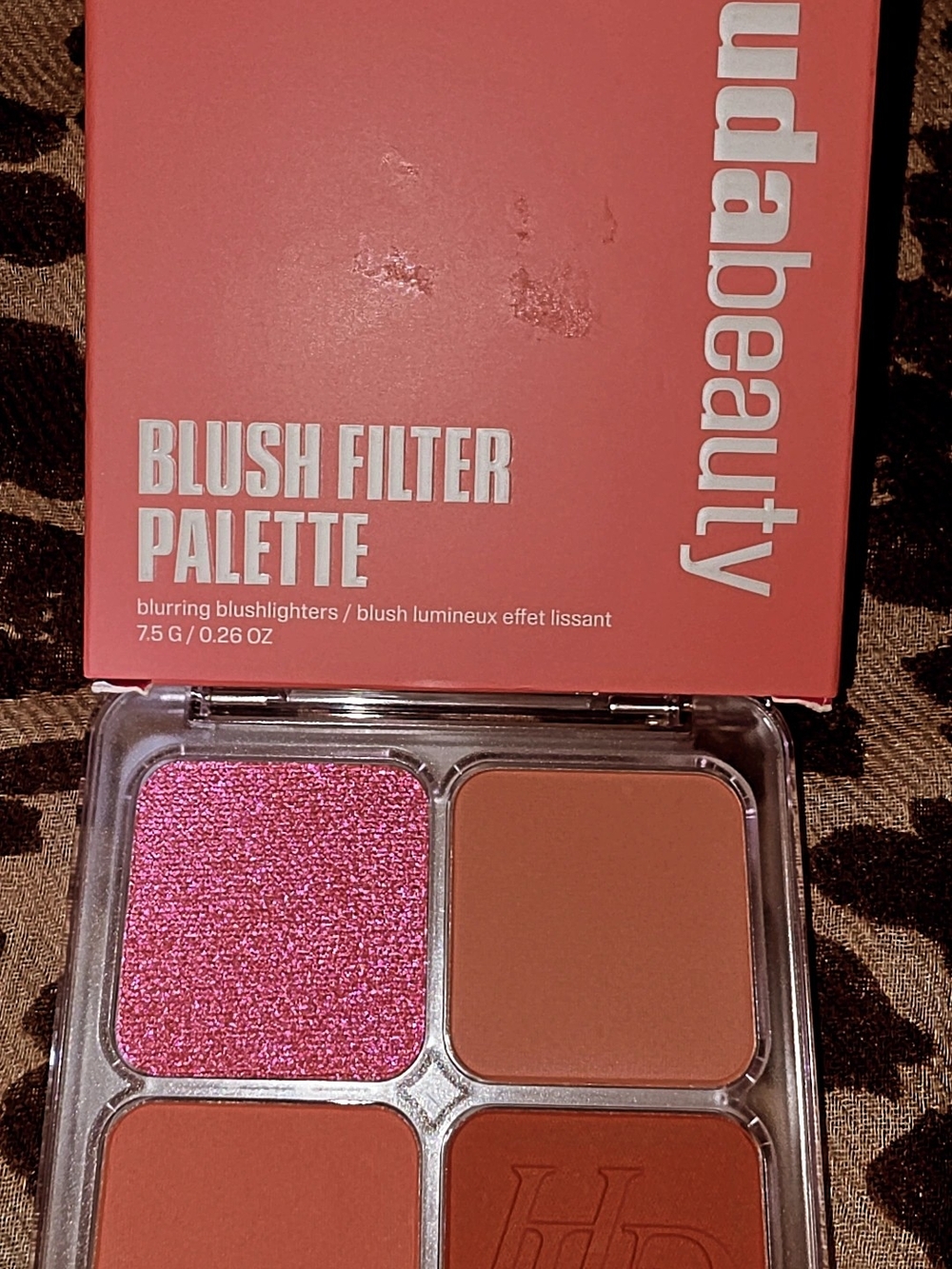 HUDA BEAUTY Blush Filter Palette - Shimmer Pink & Warm Peach Tones